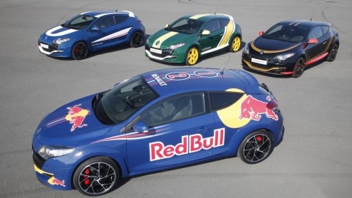 Ter gelegenheid van het winnen van het Formule 1 wereldkampioenschap voor constructeurs met Red Bull Racing in 2011 komt Renault met een speciale limited edition van de Clio RS, de Red Bull Racing RB7