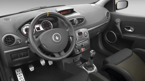De meest extreme Clio RS van de huidige generatie, de Red Bull Racing RB7, wordt door de enige officile Renault Sport dealer van het land naar Nederland gehaald. Er zijn enkele exemplaren verkrijgbaa