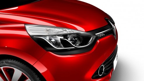 De langverwachte nieuwe Renault Clio is los! Inmiddels zijn we aangekomen bij de vierde generatie, voorzien van nieuwe zeer zuinige drie- en viercilinder turbomotoren, een optionele zestrapsautomaat m