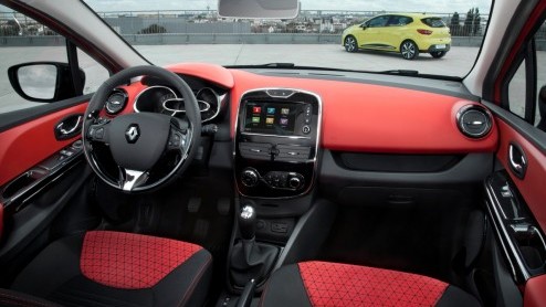 De langverwachte nieuwe Renault Clio is los! Inmiddels zijn we aangekomen bij de vierde generatie, voorzien van nieuwe zeer zuinige drie- en viercilinder turbomotoren, een optionele zestrapsautomaat m