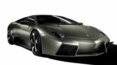 Lamborghini grijpt de IAA in Frankfurt aan om eens flink uit te pakken. Met hun Reventn laten ze nog eens zien wie er de baas is in het supercar-segment. Dat de n miljoen kostende vechtstier al uit