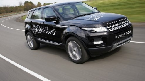 Land Rover schrijft geschiedenis met de Evoque. Het is de kleinste, lichtste en zuinigste Range Rover ooit. De baby-Ranger zal volgens Land Rover-topman John Edwards vooral ook heel veel nieuwe klante