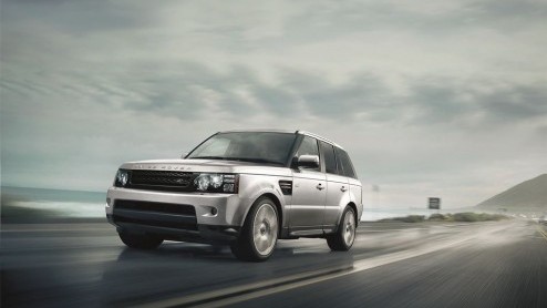 Land Rover houdt de Range Rover Sport graag actueel. En dus biedt de sportief getinte SUV een nieuw scala aan lakkleuren, lichtmetalen velgen en individualiseringsmogelijkheden voor het interieur.
