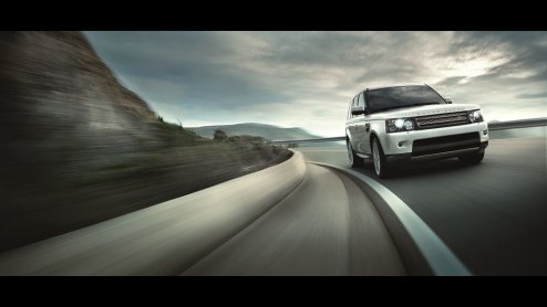 Land Rover houdt de Range Rover Sport graag actueel. En dus biedt de sportief getinte SUV een nieuw scala aan lakkleuren, lichtmetalen velgen en individualiseringsmogelijkheden voor het interieur.