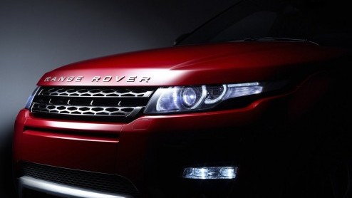 Wij kunnen ons voorstellen dat een 240 pk sterke Range Rover Evoque toch smaakt naar meer. En wat blijkt; een gepeperde Evoque kan er best komen! De Britten hebben tests uitgevoerd met een 300 pk-vari