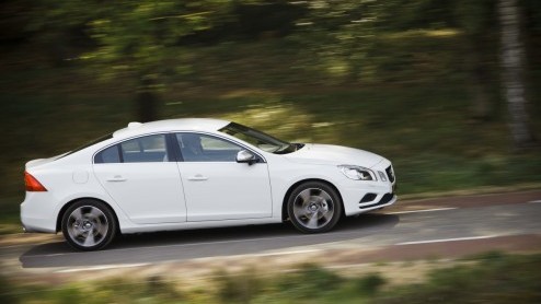 Je lijkt er momenteel niet meer bij te horen wanneer je als merk geen middenklasser met 20% bijtelling in de aanbieding hebt. Volvo kan met de nieuwe S60 DRIVe echter gerust ademhalen. Maar, kan de le