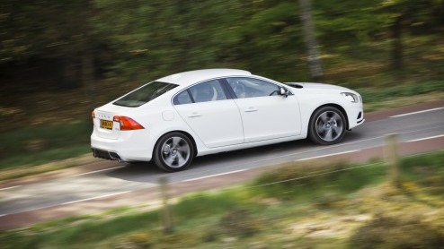 Je lijkt er momenteel niet meer bij te horen wanneer je als merk geen middenklasser met 20% bijtelling in de aanbieding hebt. Volvo kan met de nieuwe S60 DRIVe echter gerust ademhalen. Maar, kan de le