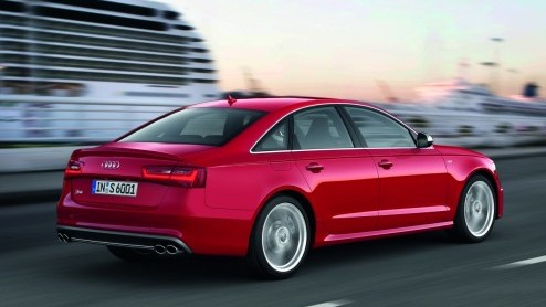 Audi treedt alvast naar buiten met eigen IAA-nieuws. Op de beurs in Frankfurt staat volgende maand onder andere de nieuwe Audi S6 en S6 Avant. Hierbij debuteert onder meer een nieuwe V8 biturbo.