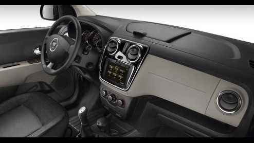 Dacia waagt zich na een hatchback, station en een kleine SUV nu ook aan de MPV-Klasse met de onlangs gepresenteerde Lodgy, waarvan wij nu kunnen vertellen tegen welk bedrag hij weg mag.