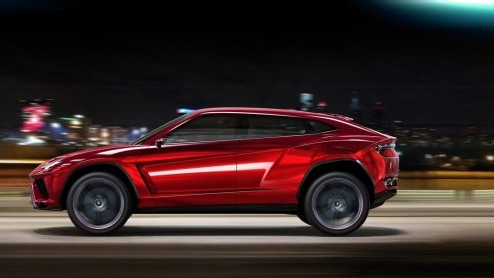 De monsterlijke Urus van Lamborghini krijgt een beul van een motor onder de kap. Er wordt zo'n 600 pk getrokken uit een V8 met twee turbo's. Dit heeft de research & development directeur van de Italia