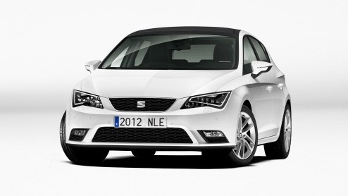 De nieuwe Seat Leon was al geen geheim meer, maar er druppelen toch nog wat details binnen van de compacte middenklasser. Zo draagt ie als eerste Seat het nieuwe merkembleem van de fabrikant.