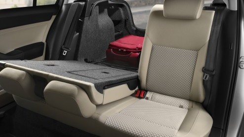 Als Skoda met een nieuwe model komt, laat een vergelijkbare Seat meestal niet lang op zich wachten  of omgekeerd. Maar wat zijn de verschillen tussen de Rapid en de Toledo? Robbert Keegel heeft ze nu