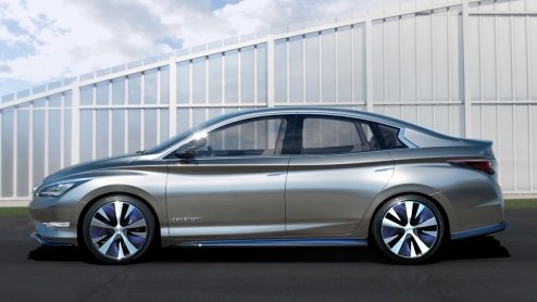 Dit is de nieuwste aanwinst bij Infiniti, de Infiniti LE Concept. Weliswaar een studiemodel, maar daar blijft het niet bij. In 2014 gaat de elektrisch aangedreven luxe-sedan in productie.