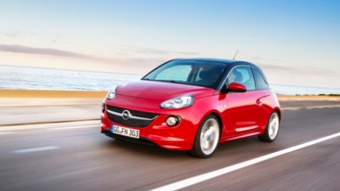 Opel Adam nu ook leverbaar met Siri Eyes Free in combinatie met het IntelliLInk infotainmentsysteem.