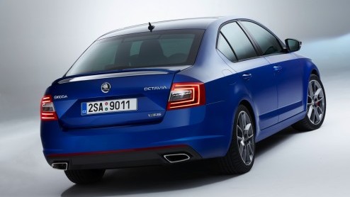 Skoda heeft de prijzen van de snelste productie Octavia ooit bekend gemaakt. De Octavia RS is er als 2.0 TSI en 2.0 TDI. In september staat-ie bij de dealer.