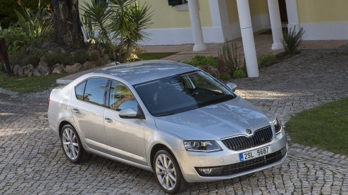 De nieuwe Skoda Octavia heeft een vanafprijs van 18.990 euro en staat vanaf 22 maart bij de dealer.