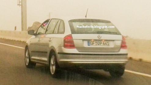 Skoda Rapid komt er als Spaceback en dit is het bewijs.
