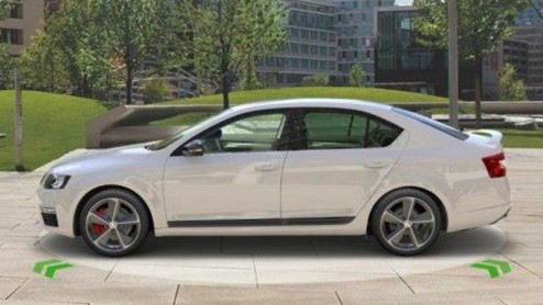 Skoda deed de belofte ook weer met een Octavia RS op de proppen te komen. Inmiddels zijn de eerste beelden al via een Tsjechisch autoforum gelekt en kunnen we zien wat voor vlees er in de kuip ligt.