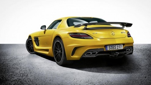 Het doek is er af; de Mercedes SLS AMG Black Series is geen geheim meer. De ultieme uitvoering heeft een bodykit en is natuurlijk niet te missen in knallend geel.