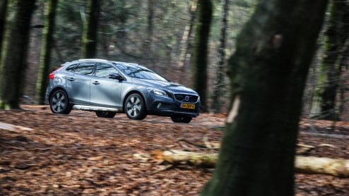 Autotest Volvo V40 Cross Country T5 AWD Summum