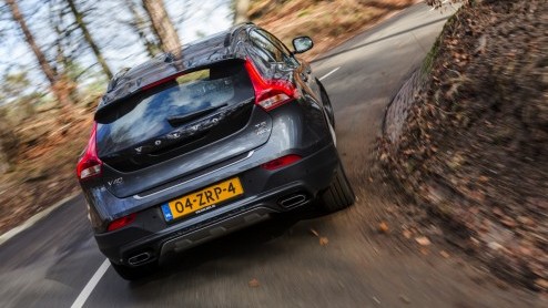 Autotest Volvo V40 Cross Country T5 AWD Summum