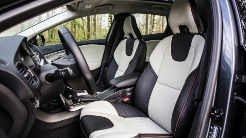 Autotest Volvo V40 Cross Country T5 AWD Summum