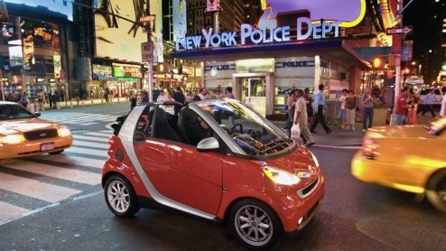Smart is een van de merken die breed weet te profiteren van de nieuwe autobelasting- maatregelen voor komend jaar. Door de BPM-vrijstelling op heel zuinige autos kan smart hun fortwo tegen lagere pri