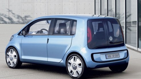 Na de Volkswagen Up presenteert het merk nu ook de Space Up. Deze ruimtelijke variant is aanzienlijk groter dan de Up, maar heeft de motor ook achterin zitten. Het studiemodel heeft zeker trekjes van 
