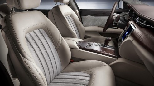 Maserati presenteert op de IAA Frankfurt 2013 een speciale editie van de Quattroporte, naast de nieuwe Ghibli. Het is de Quattroporte Ermenegildo Zegna Limited Edition.