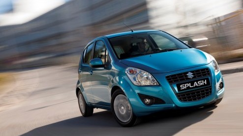 Suzuki heeft de Splash een facelift gegeven. Het vernieuwde model is onder meer herkenbaar aan de grote grille en sportievere achterbumper. Prijzen beginnen bij 9899 euro.