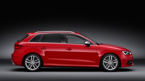 Audi S3 Sportback is nu te bestellen vanaf 49.900 euro. In ruil voor dat geld krijg je 300 pk verpakt in een sportief jasje. Met vierwielaandrijving.