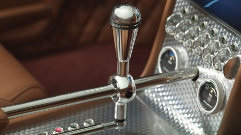 Spyker heeft de B6 Venator Spyder Concept wereldkundig gemaakt en tevens een prijskaartje aan de zomerse bolide gehangen, die vanaf eind volgend jaar pas in productie gaat.