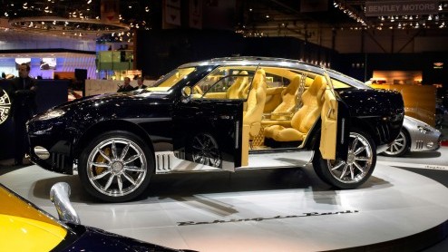 Met het failliet gaan van Saab lijkt het voortbestaan van Spyker Cars ook op losse schroeven te staan. Topman Viktor Muller denkt hier echter anders over en voorspelt de komende jaren een flinke groei
