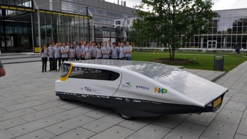 Vandaag heeft Solar Team Eindhoven s werelds eerste gezinsauto op zonne-energie gepresenteerd. Het studententeam van de TU Eindhoven verschijnt met Stella aan de start van de World Solar Challenge.