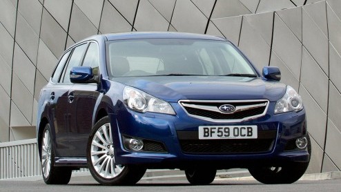 Voor 2012 heeft Subaru het leveringsprogramma van de Legacy en Outback vereenvoudigd. Voortaan is de Legacy er alleen nog met tweeliters en in twee uitvoeringen. De Outback wordt vanaf nu alleen nog s