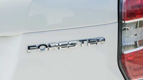 Autotest Subaru Forester 2.0i Lineartronic. Nieuwe generatie Forester met vierwielaandrijving en CVT-automaat op de juiste punten verbeterd.