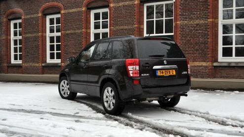 Autotest met vernieuwde Suzuki Grand Vitara 2.4 automaat.
