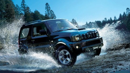 Kennen we de Suzuki Jimny nog? De kleine terreinauto begint dankzij een opfrisser aan zijn zoveelste jeugd. Maar je moet wel goed zoeken waar de Japanner is strak getrokken.