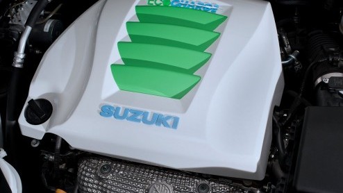Suzuki heeft zich uitgeleefd op de Kizashi en is tot een bijzondere versie gekomen; de EcoCharge Concept met hybridetechniek. Deze efficinte versie is voorgesteld op de New York Auto Show.