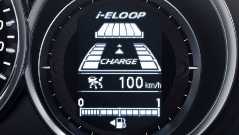 Mazda6 Skylease modellen met 20% bijtelling in de showroom als Sedan ofSportbreak vanaf 31.990 euro. Zakelijk rijders kunnen op pad met de 2.2D SkyActiv-D diesel 150 pk. Andere motoren 25% bijtelling.