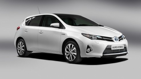 Op eigen initiatief geeft Toyota de eerste officile beelden vrij van de nieuwe Auris. De nieuwste generatie beleeft (ook als hybride) zijn debuut op de Autosalon in Parijs op 27 september en let op; 