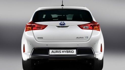 Op eigen initiatief geeft Toyota de eerste officile beelden vrij van de nieuwe Auris. De nieuwste generatie beleeft (ook als hybride) zijn debuut op de Autosalon in Parijs op 27 september en let op; 