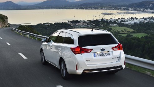 Autotest Toyota Auris Touring Sports, we hebben gereden met de diesel- en hybridevariant.