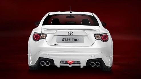 Toyota introduceert de GT86 met racy TRD-onderdelen.