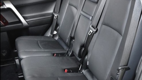 Facelift en upgrades voor Toyota Land Cruiser. Eind 2013 bij de dealer. Prijzen nog niet bekend.