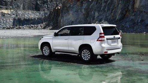Facelift en upgrades voor Toyota Land Cruiser. Eind 2013 bij de dealer. Prijzen nog niet bekend.