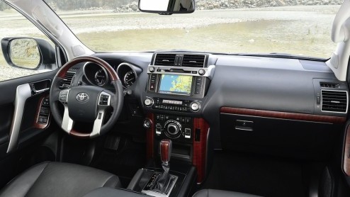 Facelift en upgrades voor Toyota Land Cruiser. Eind 2013 bij de dealer. Prijzen nog niet bekend.