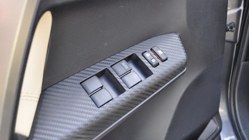 Autotest Toyota RAV4 2.0 D-4D F. De RAV4 markeert het begin van het compacte SUV-tijdperk. Houdt Toyota stand met de vierde generatie RAV4 in deze overvolle vijver? Is de RAV4 nog steeds trendsetter?