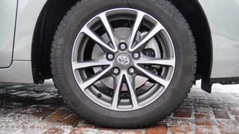 Autotest Toyota Verso 1.8 VVTi CVT in relatie tot de Prius Wagon