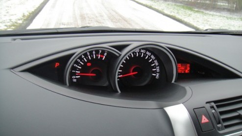Autotest Toyota Verso 1.8 VVTi CVT in relatie tot de Prius Wagon